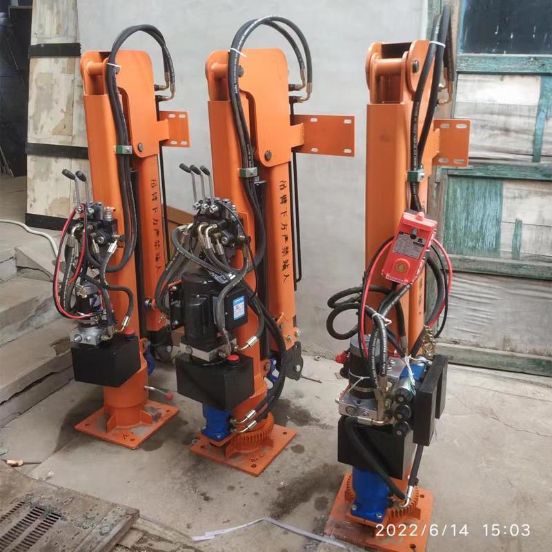 泊头市重汽蓝牌随车吊 3.2吨 国六动力强 液压驱动 农用自卸起重机